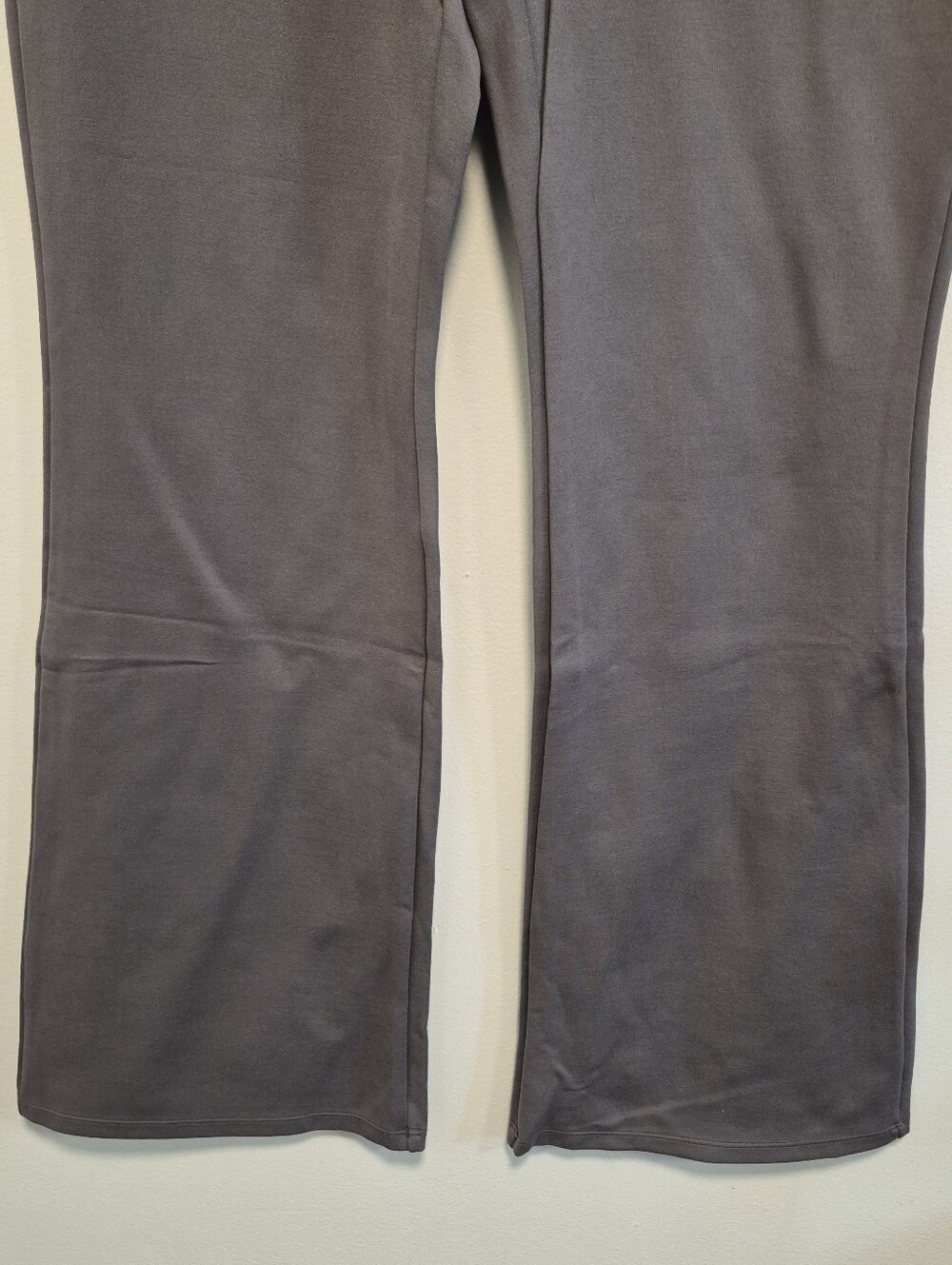 Halara High Waisted Tummy Control Bootcut Work Pants Grey Size Large NWT - Picture 8 of 13